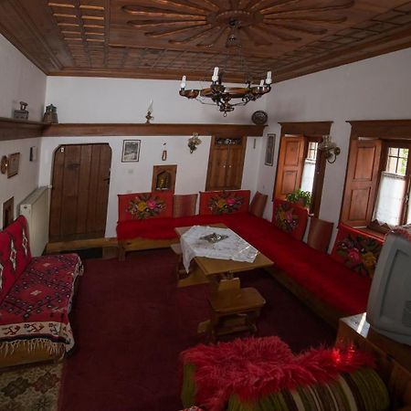 Astraka Guesthouse I Papigko Ngoại thất bức ảnh